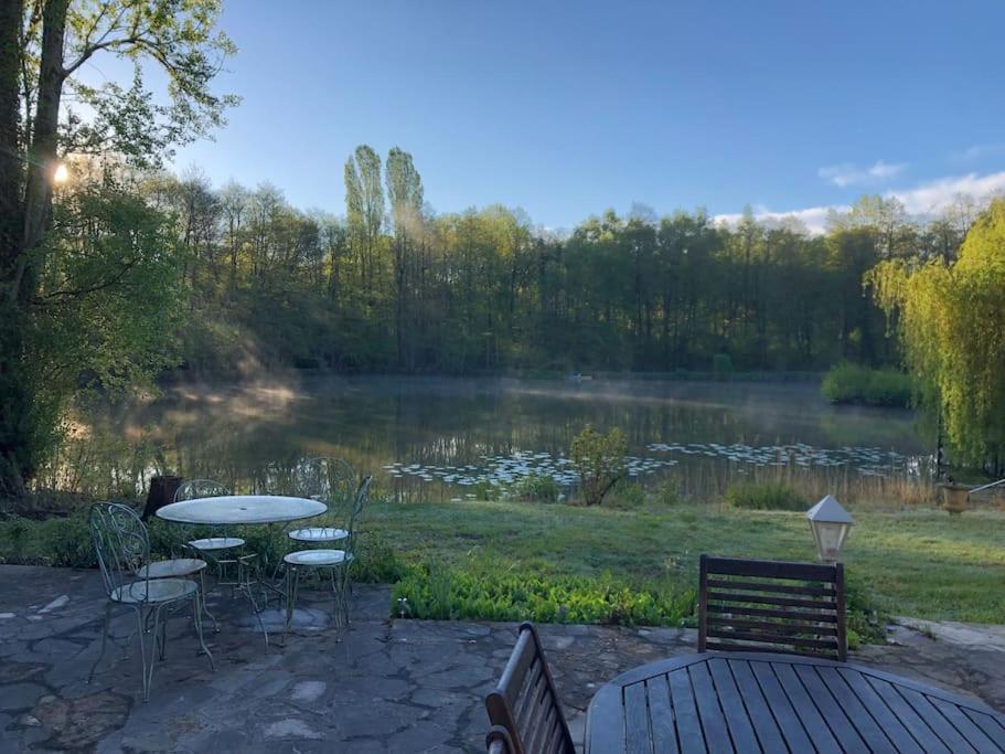 "La Homerie" Chaumiere En Pleine Nature Savigny-en-Sancerre Buitenkant foto